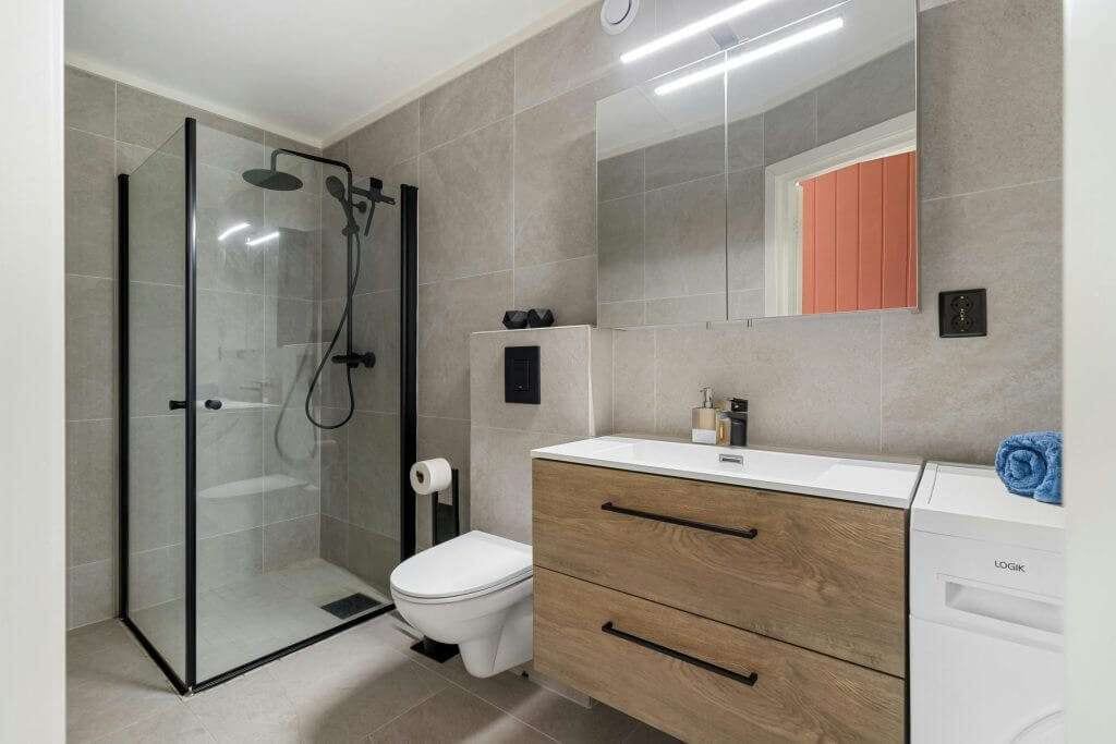 How much does it cost to deep clean an apartment? Fresh Home Cleaning tells you everything you need to know about it.