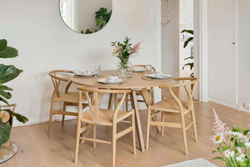 How much does it cost to deep clean an apartment? Fresh Home Cleaning tells you everything you need to know about it.