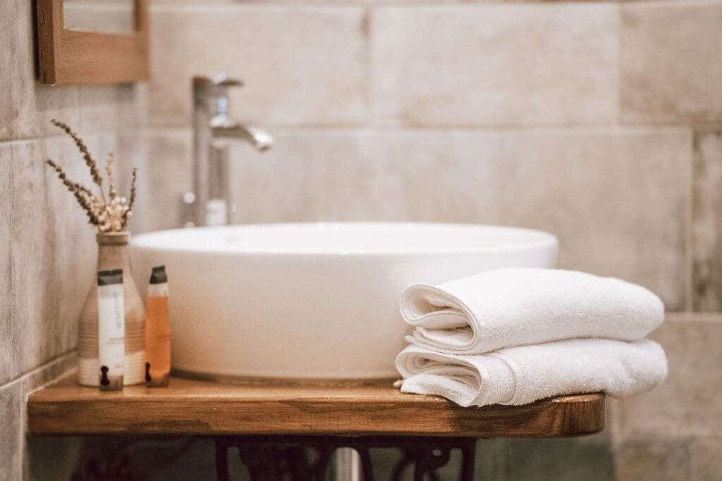 Fresh Home Cleaning brings you the best cleaning apartment tips.