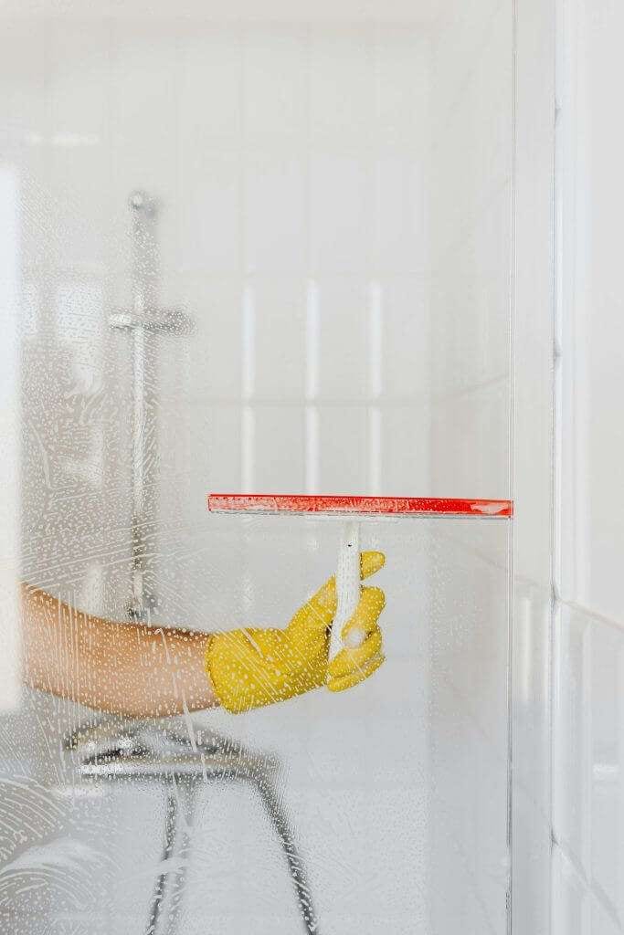 A deep house cleaning checklist will be your ally when keeping your home clean and healthy.