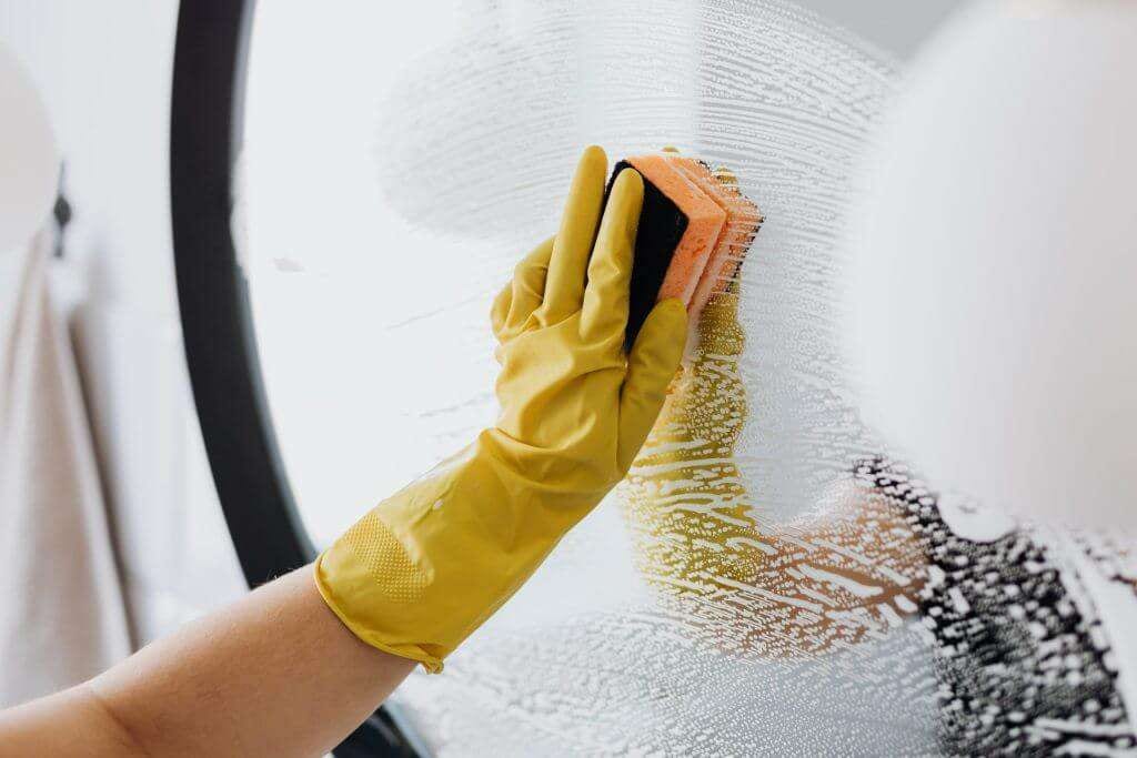 An apartment cleaning checklist will help you keep all your spaces clean