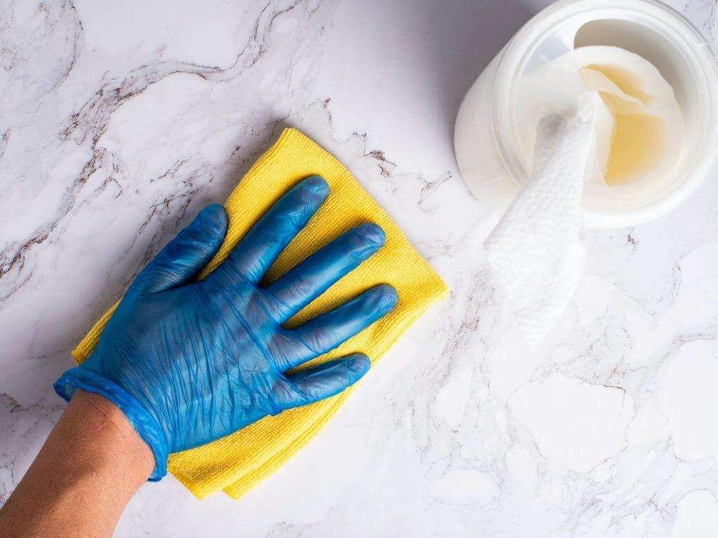 Fresh Home Cleaning brings you a cleaning schedule for working moms.