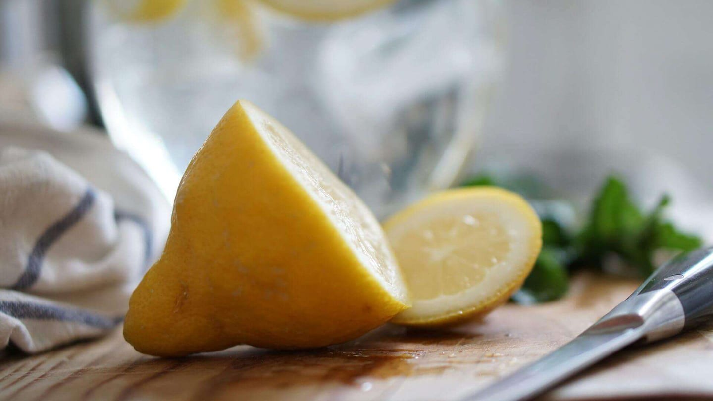baking soda and lemon juice cleaner